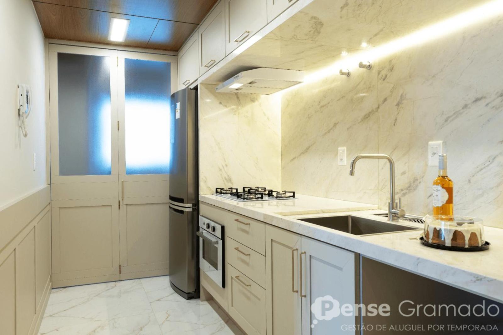 Apartamento 2 Suites - 650M Da Rua Coberta Грамаду Екстер'єр фото