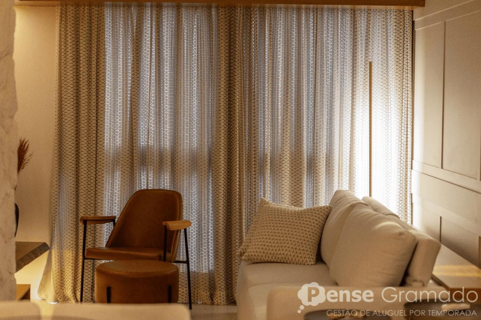 Apartamento 2 Suites - 650M Da Rua Coberta Грамаду Екстер'єр фото